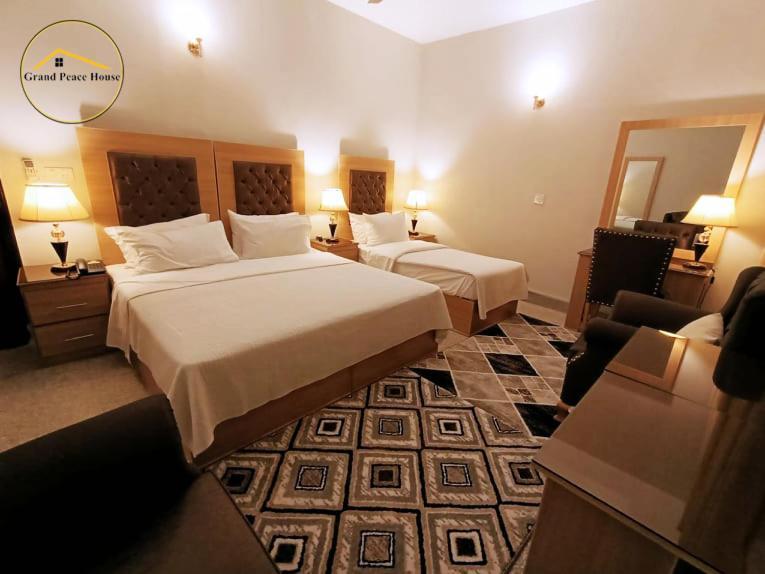 Bed and Breakfast Grand Peace House II à Islamabad Extérieur photo